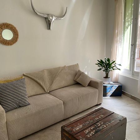 ארל Charmante Maison De Ville Avec Cour Exterieure מראה חיצוני תמונה