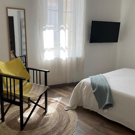 ארל Charmante Maison De Ville Avec Cour Exterieure מראה חיצוני תמונה