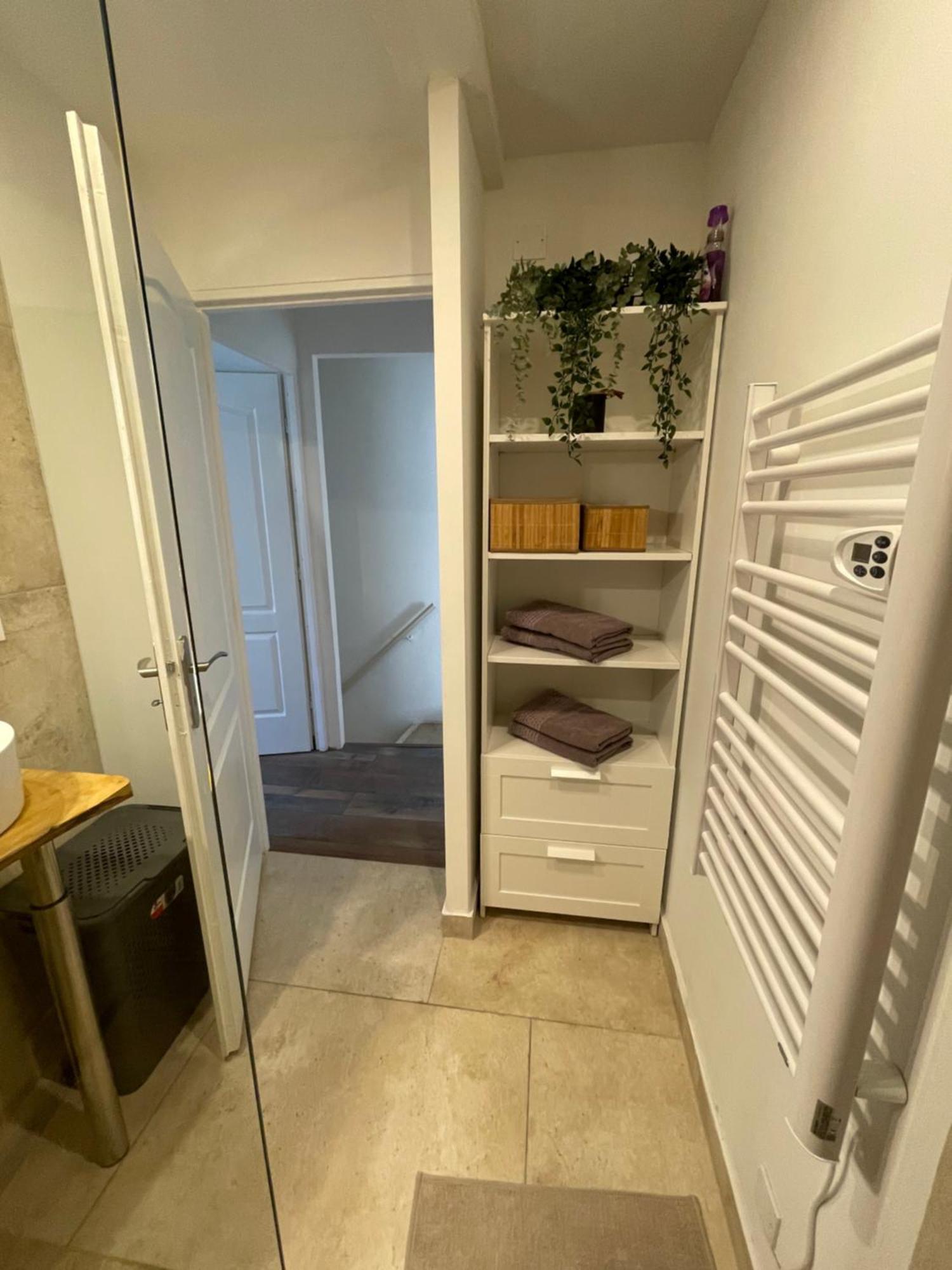 ארל Charmante Maison De Ville Avec Cour Exterieure מראה חיצוני תמונה