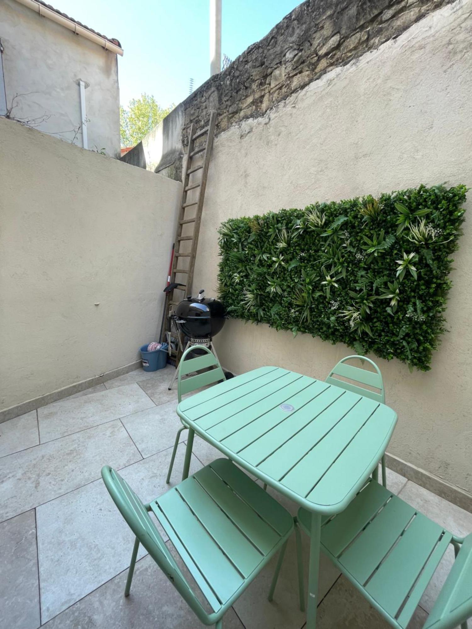 ארל Charmante Maison De Ville Avec Cour Exterieure מראה חיצוני תמונה