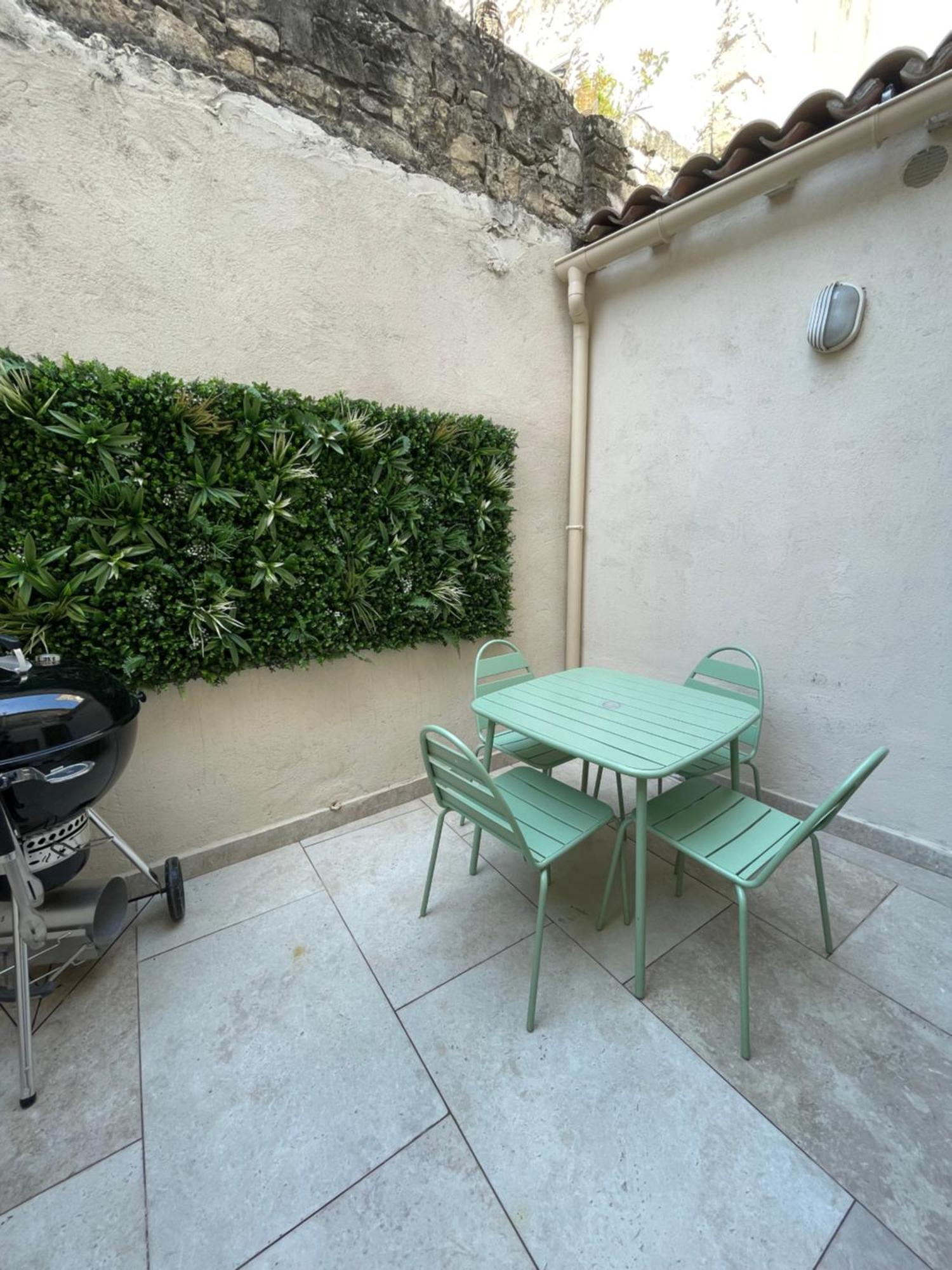 ארל Charmante Maison De Ville Avec Cour Exterieure מראה חיצוני תמונה